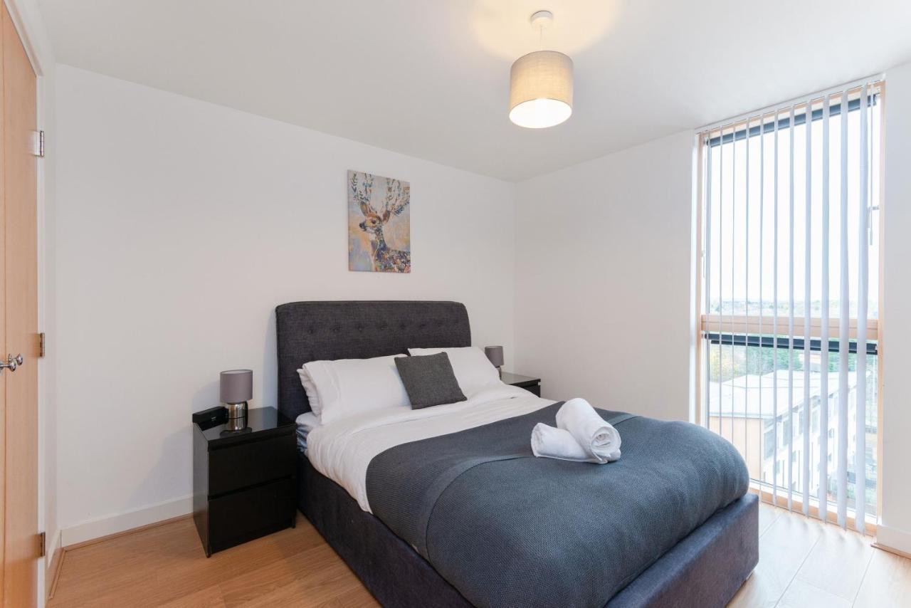 The Vizion Serviced Apartments From Pincott Properties - Free Parking, Private Balcony, And Wifi Milton Keynes Exterior foto